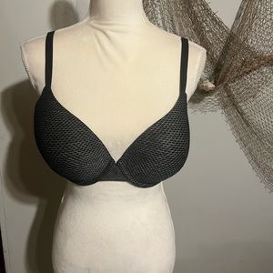 Victoria’s Secret bra, 38D